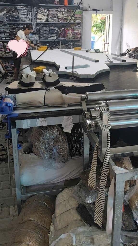 [🆕🇻🇳] Tổng Kho Buôn Giang Giang – CHUYÊN BÁN BUÔN, BÁN SỈ CÁC MẶT HÀNG THỜI TRANG GIÁ TẬN GỐC KHÔNG QUA TRUNG GIAN 👕 Top1Fashion 👗   CHỈ BÁN SỈ- KHÔNG BÁN LẺ
Xưởng nhà em chuyên sản xuất các dòng quần nữ thời trang.
Hàng tận gốc không qua trung gian.
Đáp ứng đủ 3 tiêu chỉ NGON-BỔ- RẺ , shares-0✔️ , likes-332❤️️ , date-2025-08-23 15:07:03🇻🇳🇻🇳🇻🇳📰🆕