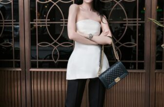 [🆕🇻🇳] SANDY Studios – Chuyên viên tạo phong cách thời trang 👕 Top1Fashion 👗  Thiết kế này là sự kết hợp hoàn hảo giữa vẻ đẹp thanh lịch và hiện đại. Kiểu dáng cúp ngực tinh tế giúp tôn lên đường nét quyến rũ, trong khi phần peplum t , shares-0✔️ , likes-1❤️️ , date-2025-09-18 16:22:01🇻🇳🇻🇳🇻🇳📰🆕