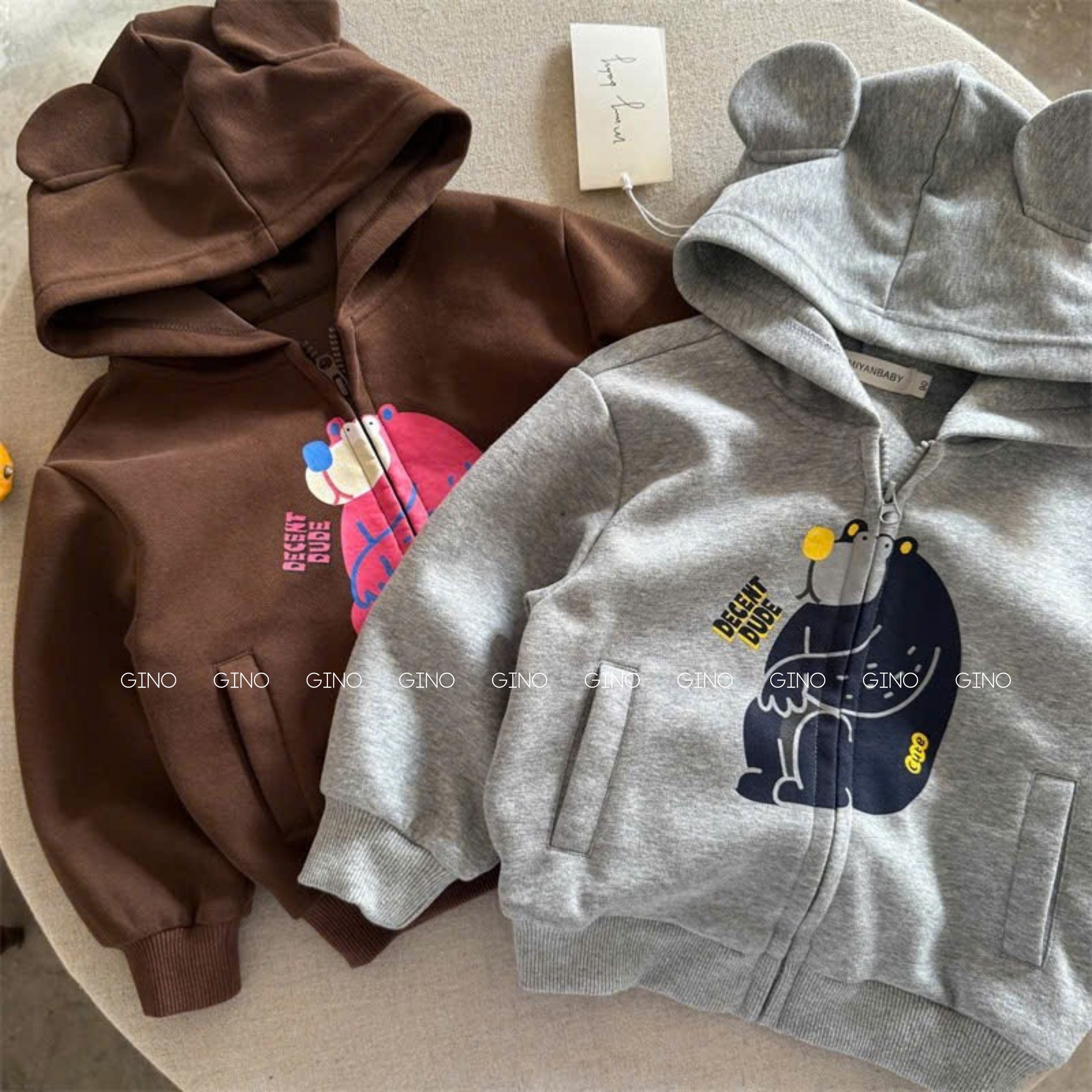 [🆕🇻🇳] Mẹ Ku Win – Quần áo và Phụ kiện Korea cao cấp Mẹ và Bé 🧑‍🧒❤️️👶⭐️ E mua e mang nên e gom nha các chị
Đôi này e có màu đen rồi nay e mua thêm nude, cực dễ mix đồ mà lên chân đẹp dáng lắm
size từ 35 đến 401050k hén  , shares-0✔️ , likes-1❤️️ , date-2025-10-22 02:52:39🇻🇳🇻🇳🇻🇳📰🆕