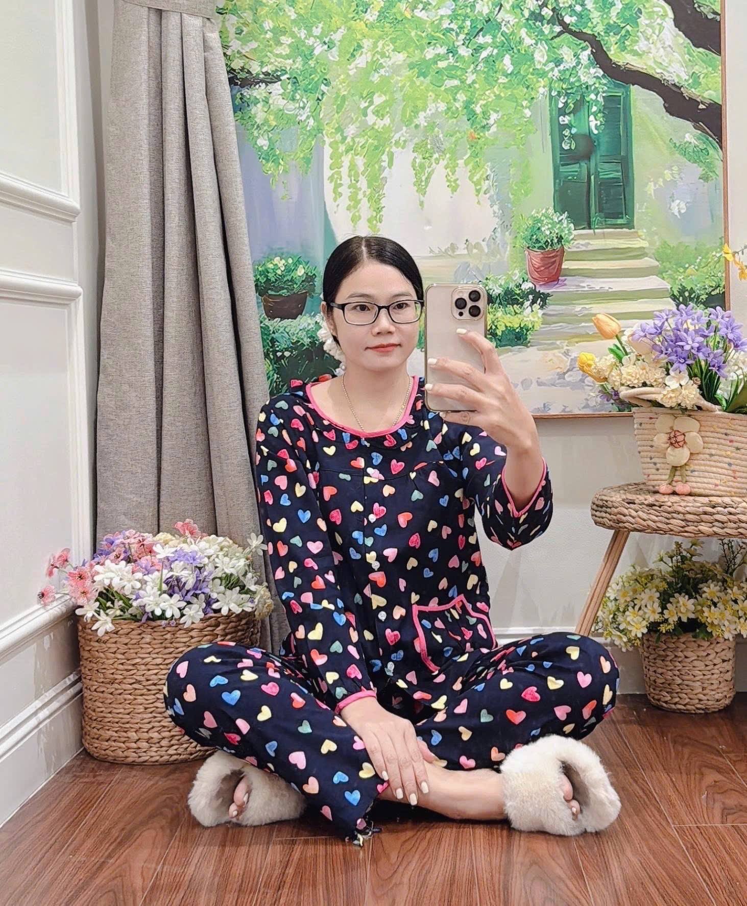 [🆕🇻🇳] Shop Anh Thư – Chuyên đô bô chat lieu vai tole lanh 👕 Top1Fashion 👗   . . Dài cổ tròn mới siêu dễ thương  nha mấy chị yêu
chất tote xuất khẩu f21. mặc nhẹ mát thấm hút mồ hôi tốt .phom to thoải mái.đường may đẹp tỷ mỹ
Có 4s , shares-0✔️ , likes-3❤️️ , date-2025-09-24 04:49:27🇻🇳🇻🇳🇻🇳📰🆕