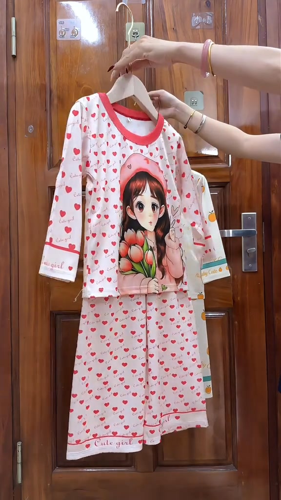 [🆕🇻🇳] YÊN’S YOGA Studio – Yên’s Yoga, Tâm khoẻ – dáng xinh  🧘 Top1Yoga 🤸🏻‍♀️ Đừng nghĩ rằng phải đến phòng tập hay trải thảm mới gọi là Yoga. Thật ra, chỉ cần vài phút vận động nhẹ nhàng ngay trên giường ngủ, bạn đã có thể nuôi dưỡn , shares-0✔️ , likes-3❤️️ , date-2025-10-02 17:26:48🇻🇳🇻🇳🇻🇳📰🆕