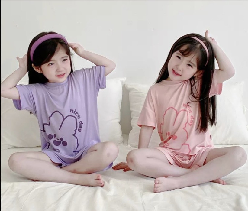 [🆕🇻🇳]  Mina’s House – Order US, UK – Order các sản phẩm Authentic từ US-UK-China-PL-JP… và local brand China 🧑‍🧒❤️️👶⭐️  Vì cái chú vịt nổi 3D kia xinh quá em xin phép ngoi lên để gom cái sự dễ thương này ạ 

 Giá về tay #138k

Sz 80-130 ( 8-23k)
 Bảng size tham khảo:
Size 8 , shares-0✔️ , likes-0❤️️ , date-2025-10-19 02:46:56🇻🇳🇻🇳🇻🇳📰🆕