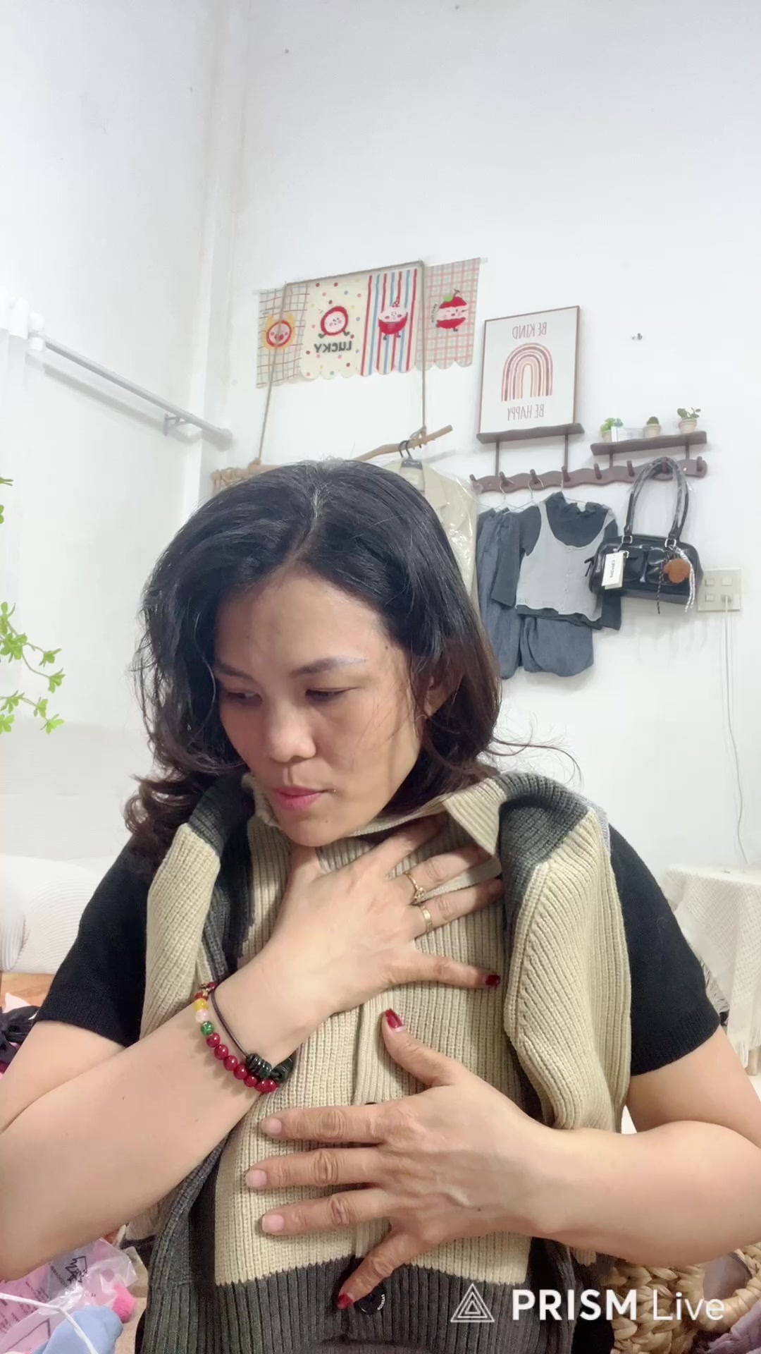 [🆕🇻🇳] Siêu thị mẹ và bé MORI KIDS – Chuyên kinh doanh các sản phẩm sữa bỉm cho bé, trọn gói đi sinh 🧑‍🧒❤️️👶⭐️ Thêm thông tin cho các mẹ về sự khác biệt của ColosBaby Gold cũ và ColosBaby Gold Cải Tiến vị thanh nhạt tự nhiên nhé.​Đang có chương trình quét 2 tặng 1 , shares-0✔️ , likes-1❤️️ , date-2025-10-25 19:19:41🇻🇳🇻🇳🇻🇳📰🆕