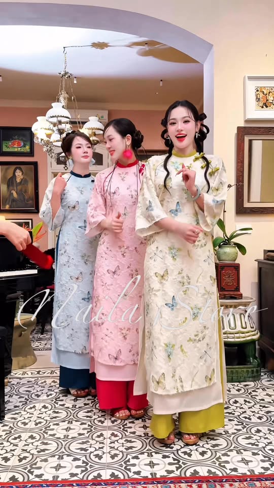 [🆕🇻🇳] Naila Store –  truyền cảm hứng qua những tà áo dài trên nền chất liệu truyền thống cao cấp 👕 Top1Fashion 👗  #aodaicachtancaocap #aodaicachtan #aodai , shares-0✔️ , likes-10❤️️ , date-2025-10-27 21:23:22🇻🇳🇻🇳🇻🇳📰🆕