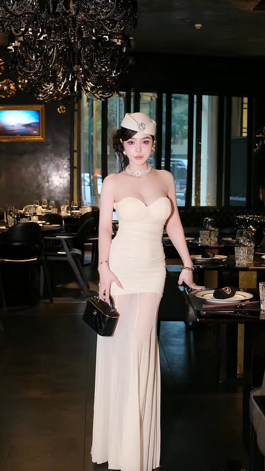 [🆕🇻🇳] Thanh Thanh Store – Áo Quần Thời Trang Nữ 👕 Top1Fashion 👗  “Sẽ thật đáng tiếc nếu những ngày tháng trẻ trung nhất, mình lại không xinh đẹp.” , shares-0✔️ , likes-32❤️️ , date-2025-10-31 22:10:42🇻🇳🇻🇳🇻🇳📰🆕