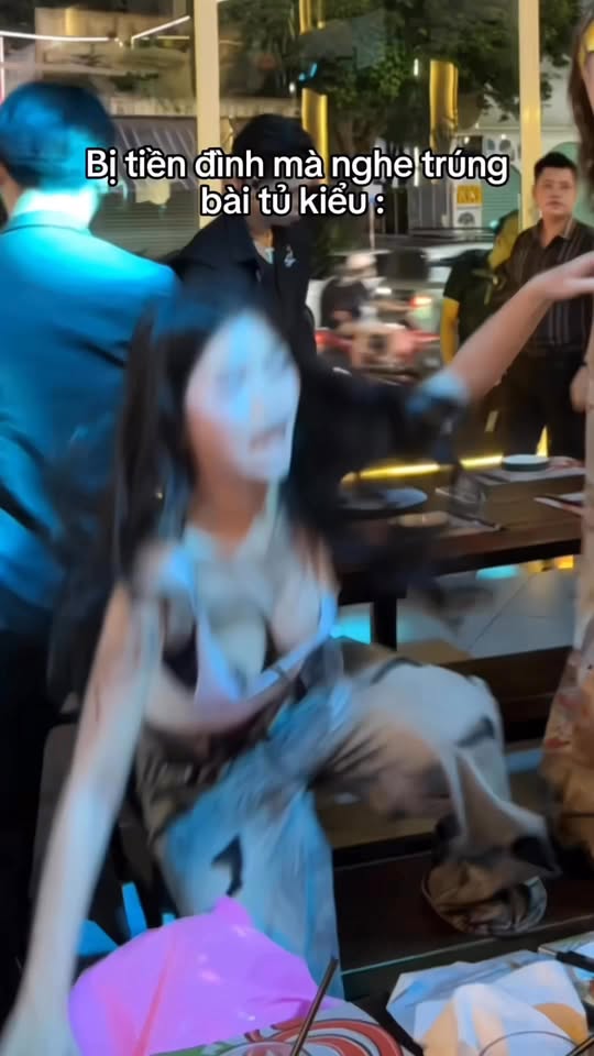 [🆕🇻🇳] Soomi Studio  (Soomi studio)-Cửa hàng quần áo nữ 👕 Top1Fashion 👗  Ra đường là phải xinh cỡ này chứ hong là dãy à =)))￼
, shares-0✔️ , likes-0❤️️ , date-2025-11-01 00:41:09🇻🇳🇻🇳🇻🇳📰🆕