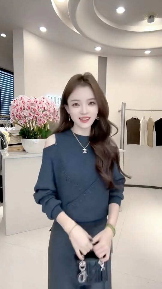 [🆕🇻🇳] Thế Giới Đồ Si 👕 Top1Fashion 👗  Lô áo chống nắng xịn xò. Khách tranh thủ chốt nhenXem mẫu trực tiếp tại: 87B Hùng VươngSỈ NHẶT, NƯỚC 2, HẠ SÀO NHẮN E NHA𝐁𝐚̂́𝐦 𝐦𝐮𝐚 𝐡𝐚̀𝐧𝐠 đ𝐞̂̉ 𝐦𝐚̃𝐢  , shares-16✔️ , likes-7❤️️ , date-2025-10-31 17:34:07🇻🇳🇻🇳🇻🇳📰🆕