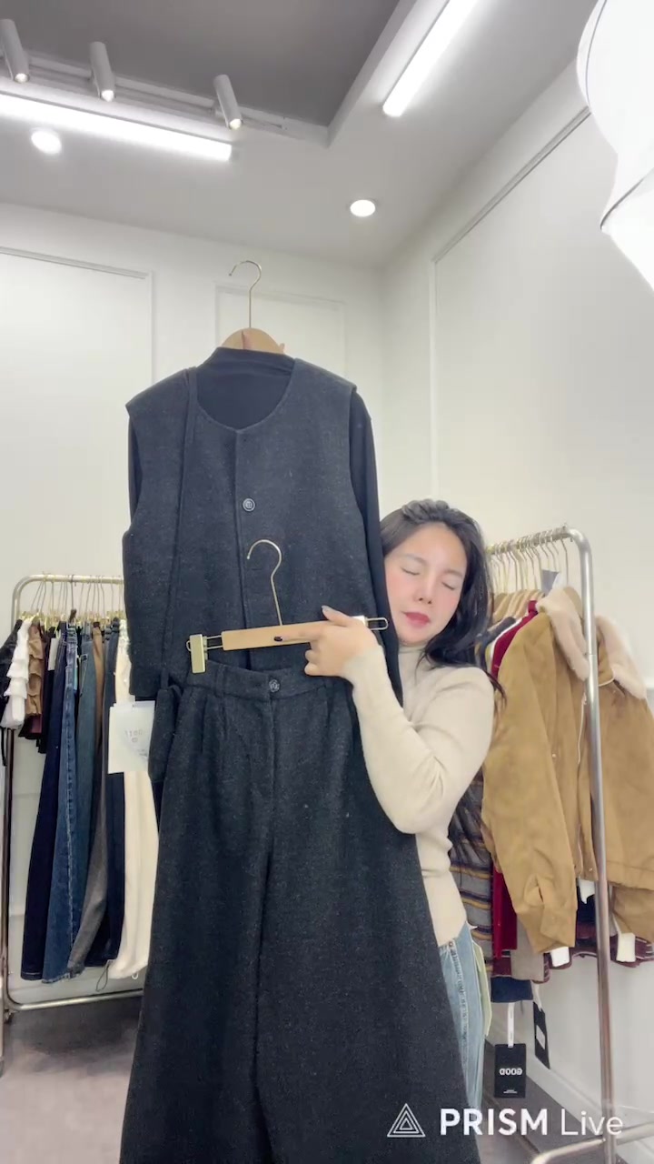 [🆕🇻🇳] Phạm Ngọc Anh  – Cửa hàng quần áo 👕 Top1Fashion 👗   , shares-0✔️ , likes-0❤️️ , date-🇻🇳🇻🇳🇻🇳📰🆕