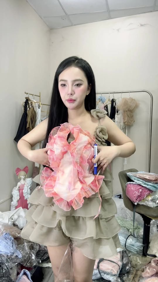[🆕🇻🇳] Nguyễn Đẹp Boutique 👕 Top1Fashion 👗  Phát trực tiếp của Nguyễn Đẹp , shares-0✔️ , likes-11❤️️ , date-2025-11-01 21:39:06🇻🇳🇻🇳🇻🇳📰🆕