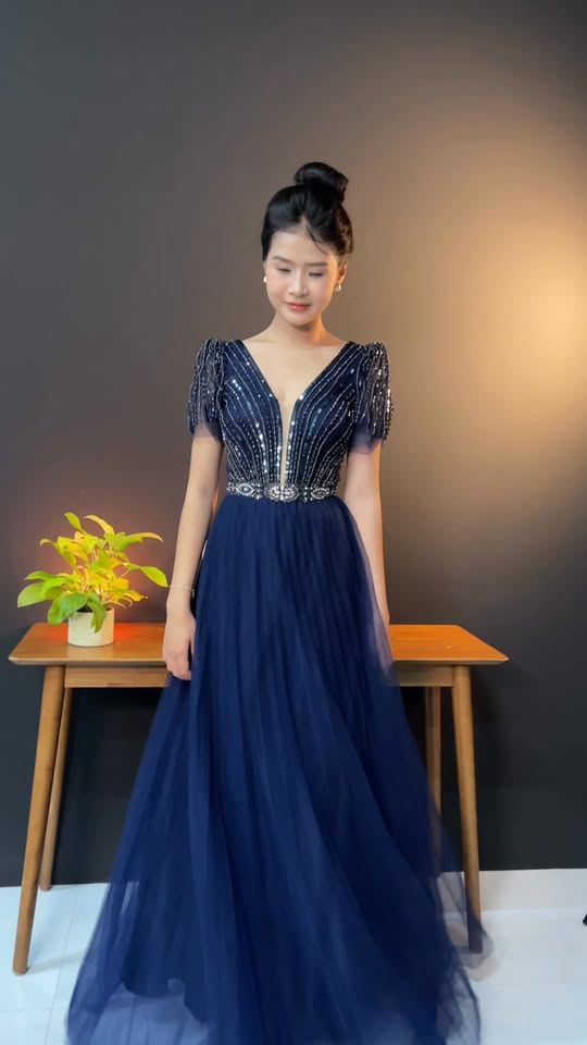 [🆕🇻🇳] Phong Dung Shop – Thời trang dạ hội Phong Dung – Đường nét của sự khác biệt 👕 Top1Fashion 👗  Váy đầm dự tiệc – Thiết kế đêm đầy sao , shares-0✔️ , likes-77❤️️ , date-2025-11-02 20:45:52🇻🇳🇻🇳🇻🇳📰🆕