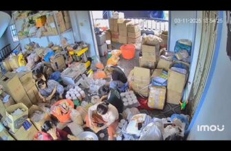 [🆕🇻🇳] Sỉ Lẻ Ăn Vặt Mẹ NaNam – Chuyên sỉ lẻ hơn 1000 món đặc sản vùng miền & ăn vặt hot hit 🍔 Top1Food  🍜 Đơn đều đều ngày mưa bão, cảm ơn quý khách  , shares-0✔️ , likes-0❤️️ , date-2025-11-04 00:53:51🇻🇳🇻🇳🇻🇳📰🆕