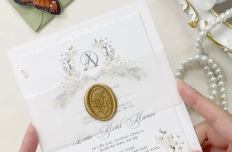 [🆕🇻🇳] Peonies Wedding Print – Thiệp Cưới Cao Cấp 🎨 Top1Designs ✨  Thiết kế dành cho những cặp đôi yêu thích phong cách cổ tích lãng mạn, mong muốn tái hiện không gian cưới ngập tràn hoa lá và ánh sáng tự nhiên, mang điểm  , shares-0✔️ , likes-1❤️️ , date-2025-11-05 17:57:16🇻🇳🇻🇳🇻🇳📰🆕