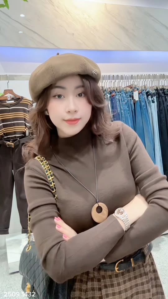 [🆕🇻🇳] HIEN HIEN Store – Cửa hàng quần áo nữ 👕 Top1Fashion 👗  Ai mà mê tone nâu giống HIENHIEN thì lưu ngay set này lại ạ!! Diện như thế này đẹp hết bài luôn!! #hienhien #hienhienstore #fashion #ootd #macdep , shares-0✔️ , likes-25❤️️ , date-2025-11-04 02:37:02🇻🇳🇻🇳🇻🇳📰🆕