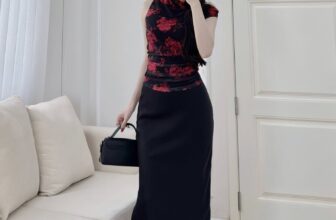 [🆕🇻🇳] Kami Clothing 👕 Top1Fashion 👗  Chân váy lụa SINCE !!!
Váy lụa quay trở lại ngoạn mục và chiếm sóng trong 2 năm gần đây. Trong tủ đồ của nàng cũng nên có vài chiếc váy lụa.
Form váy suông , shares-0✔️ , likes-7❤️️ , date-2025-10-29 05:05:44🇻🇳🇻🇳🇻🇳📰🆕