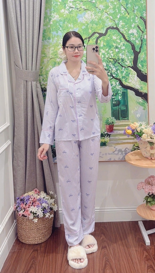 [🆕🇻🇳] shop Nguyễn – Chuyên hàng tole lanh f21 👕 Top1Fashion 👗    Dài pjzam.lửng.Đầm.Đùi. màu mới xinh
Vãi tole lanh f21
Mềm mịn mát
m l xl xxl 45-75ky
Hãy để lại (.) giúp shop gởi mẫu còn size qua cj chọn ak
Được  , shares-0✔️ , likes-30❤️️ , date-2025-10-29 05:10:38🇻🇳🇻🇳🇻🇳📰🆕