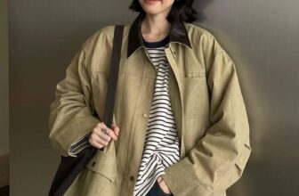 [🆕🇻🇳] Jing Jing – Chuyên hàng Quảng Châu cao cấp 👕 Top1Fashion 👗  Áo khoác form basic, cổ phối da,tinh tế ở cổ tay.
Chất liệu vải dù cao cấp, bề mặt lì, form chuẩn – mang tinh thần minimal nhưng hiện đại.
, shares-0✔️ , likes-2❤️️ , date-2025-10-31 01:40:09🇻🇳🇻🇳🇻🇳📰🆕