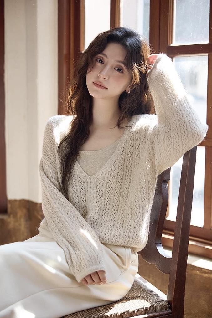 [🆕🇻🇳] Himy.hn – Fanpage order hàng nữ chính thức của Sep VN 👕 Top1Fashion 👗  Sáng đầu mùa, pha tách cà phê, diện nhẹ set áo len màu kem —
vậy là đủ một ngày bình yên rồi
Len mềm, form chuẩn, mặc kiểu gì cũng xinh.
Ai thích vibe nh , shares-0✔️ , likes-2❤️️ , date-2025-10-27 04:49:50🇻🇳🇻🇳🇻🇳📰🆕