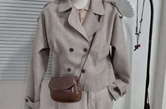 [🆕🇻🇳] Chan – Cửa hàng quần áo nữ 👕 Top1Fashion 👗   Một outfit chuẩn style Hàn cho những ngày gió se — nhẹ nhàng, thanh lịch mà vẫn đủ ấm áp.
Tông màu trung tính dễ phối, áo khoác dạ dáng ngắn giúp tôn dáng , shares-1✔️ , likes-7❤️️ , date-2025-10-31 03:59:20🇻🇳🇻🇳🇻🇳📰🆕