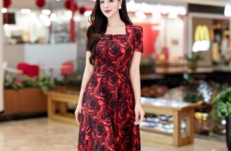 [🆕🇻🇳] DONNA Luxury – Thiết kế & Thời trang 👕 Top1Fashion 👗  [25V0923] Đầm Xòe Lụa Cát – Nét Quyến Rũ Tinh TếỨng dụng: Thích hợp cho những buổi tiệc nhẹ nhàng, dạo phố cuối tuần, hoặc những sự kiện quan trọng.Chi , shares-0✔️ , likes-3❤️️ , date-2025-11-01 22:21:43🇻🇳🇻🇳🇻🇳📰🆕