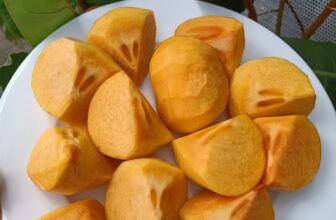 [🆕🇻🇳] Trái Cây Nhập Khẩu Đường Bay – Cửa hàng rau quả 🍔 Top1Food  🍜 Hồng giòn mật em về siêu ngon #70k/kg 6trái giòn rụm- ngọt lịm cực ngon. Ngọt đậm và ko bị chát vỏ ạ. Size siêu to #80k/kg 4trái.Hồng đang vào vụ siêu ng , shares-0✔️ , likes-0❤️️ , date-2025-11-04 15:57:04🇻🇳🇻🇳🇻🇳📰🆕