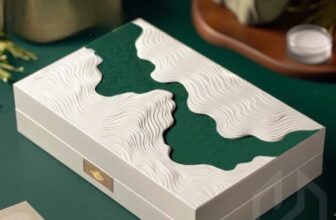 [🆕🇻🇳] Xưởng sản xuất hộp giấy, túi giấy kraft đẹp 🎨 Top1Designs ✨   Giữ hồn Việt trong từng hộp trà – Khi bao bì trở thành sứ giả văn hóaVới DHD, mỗi hộp trà không chỉ là lớp vỏ bên ngoài – mà là một phần linh hồn của  , shares-0✔️ , likes-0❤️️ , date-2025-10-31 13:34:09🇻🇳🇻🇳🇻🇳📰🆕