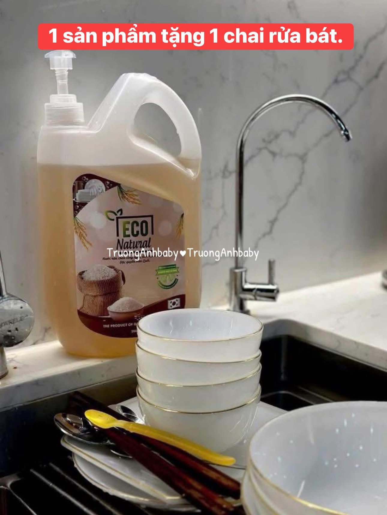 [🆕🇻🇳]  Trường Anh Baby  (Trường Anh Baby) – Thiên đường mua sắm cho mẹ và bé từ A -Z 🧑‍🧒❤️️👶⭐️ “C Anh ơi, e hết nước rửa bát Eco rồi. C về chua????”Thôi thì về rồi lên deal tặng mami nha.
Cứ 1️⃣sản phẩm bỉm/ vitamin …. Cô Anh tặng p , shares-0✔️ , likes-3❤️️ , date-2025-11-05 15:12:48🇻🇳🇻🇳🇻🇳📰🆕