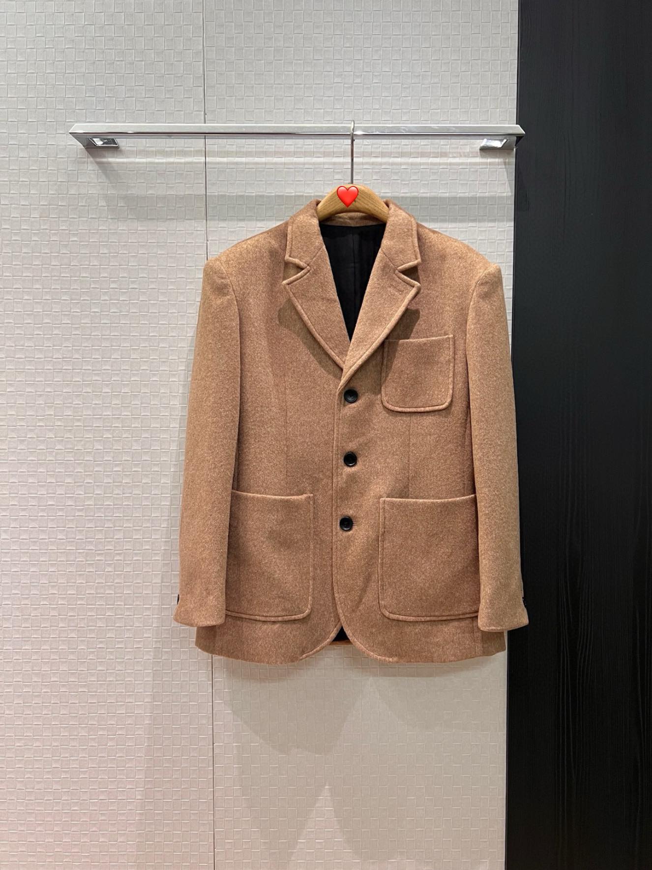 [🆕🇻🇳] QUYNH HUONG DINH STORE 👕 Top1Fashion 👗  Hàng mới về  Áo khoác màu nâu ,Cổ điển , thanh lịch và đa năng ,phù hợp với mọi dáng người (S, M, L)
, shares-0✔️ , likes-1❤️️ , date-2025-11-01 17:14:41🇻🇳🇻🇳🇻🇳📰🆕