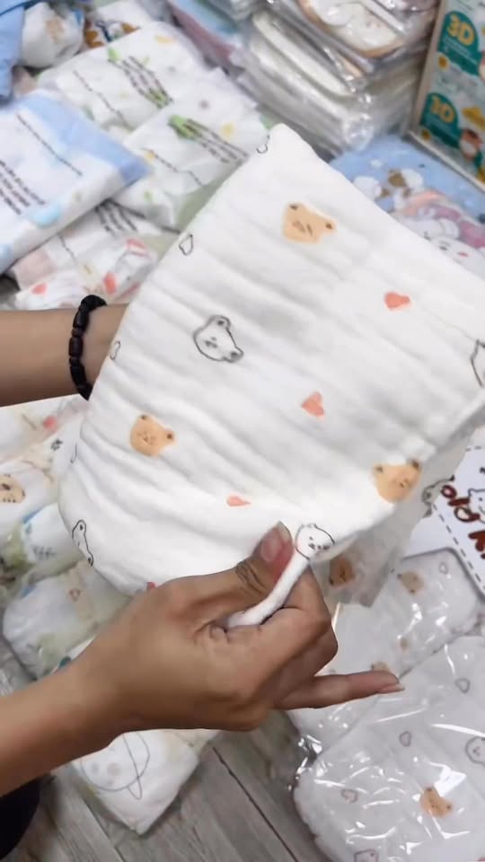 [🆕🇻🇳] Tiệm Nhà Dâu  (Thêu theo yêu cầu) 🧑‍🧒❤️️👶⭐️ Len bịt tai
, shares-0✔️ , likes-1❤️️ , date-2025-11-04 17:20:16🇻🇳🇻🇳🇻🇳📰🆕