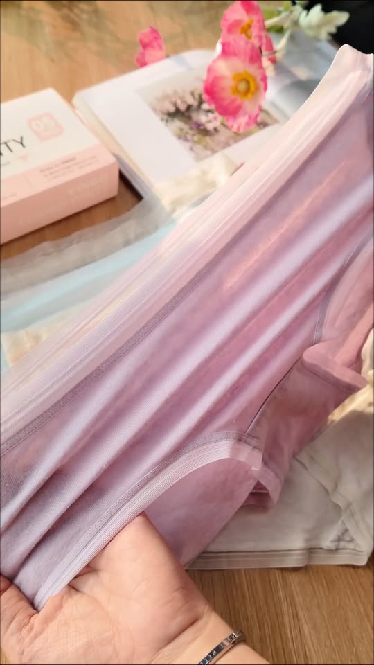 [🆕🇻🇳] Vingo – Hệ thống đồ ngủ, nội y, pijama cao cấp 👕 Top1Fashion 👗  Chỉ hơn 200k sở hữu ngay 5 em quần chip cotton không nhuộm, vừa an toàn lại lành tính
#Vingo #CB106 , shares-0✔️ , likes-0❤️️ , date-2025-11-05 17:15:51🇻🇳🇻🇳🇻🇳📰🆕