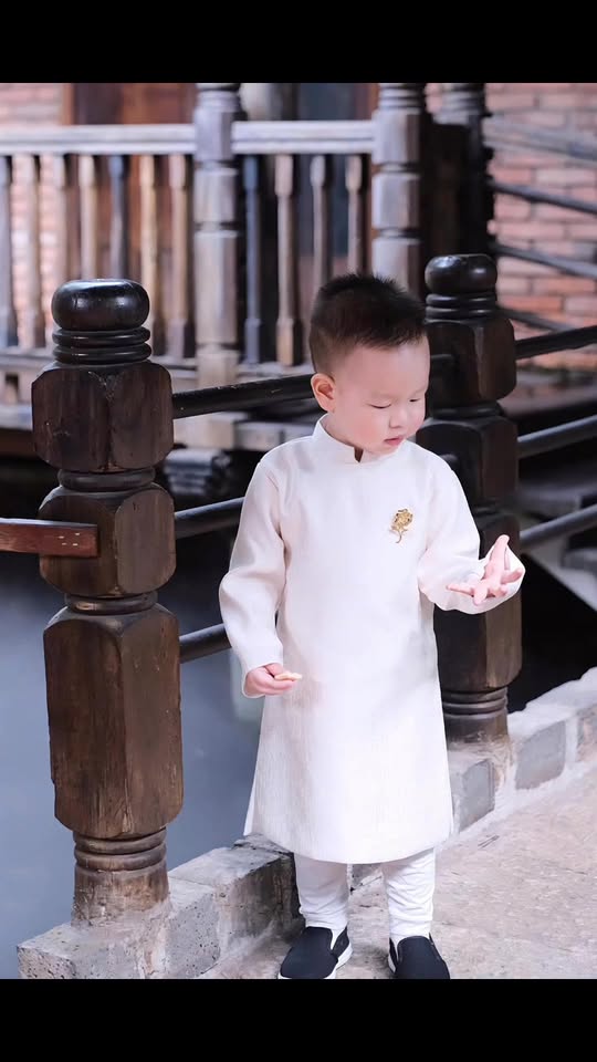 [🆕🇻🇳] Dương Tú Vi – Order Kids – Chuyên hàng quảng châu – thiết kế cao cấp cho bé 🧑‍🧒❤️️👶⭐️ “ 𝐊𝐡𝐞𝐧 𝐞𝐦 , 𝐦𝐨̣̂𝐭 𝐭𝐮̛̀ 𝐭𝐡𝐨̂𝐢 𝐤𝐡𝐨̂𝐧𝐠 đ𝐮̉ 
𝐘𝐞̂𝐮 𝐞𝐦 , 𝐧𝐠𝐚̀𝐧 𝐦𝐮̀𝐚 𝐭𝐡𝐮 𝐤𝐡𝐨̂𝐧𝐠 đ𝐨̂̉𝐢 “
____________________________
 #xuhuongfb #fbviralreels #Thờitrangchobé  , shares-0✔️ , likes-0❤️️ , date-2025-11-04 16:26:05🇻🇳🇻🇳🇻🇳📰🆕