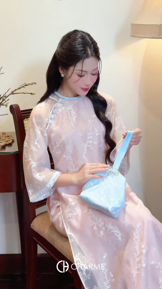[🆕🇻🇳] Charme Store – Thương hiệu thời trang thiết kế 👕 Top1Fashion 👗  Tà áo dài Uyên Hương – dịu dàng đến nao lòng, thơ như một khúc mộng xuân.#aodai #aodaicachtan #aodaixinh #aodaithietke #aodaicharme #phapphuc , shares-0✔️ , likes-26❤️️ , date-2025-11-03 01:00:19🇻🇳🇻🇳🇻🇳📰🆕