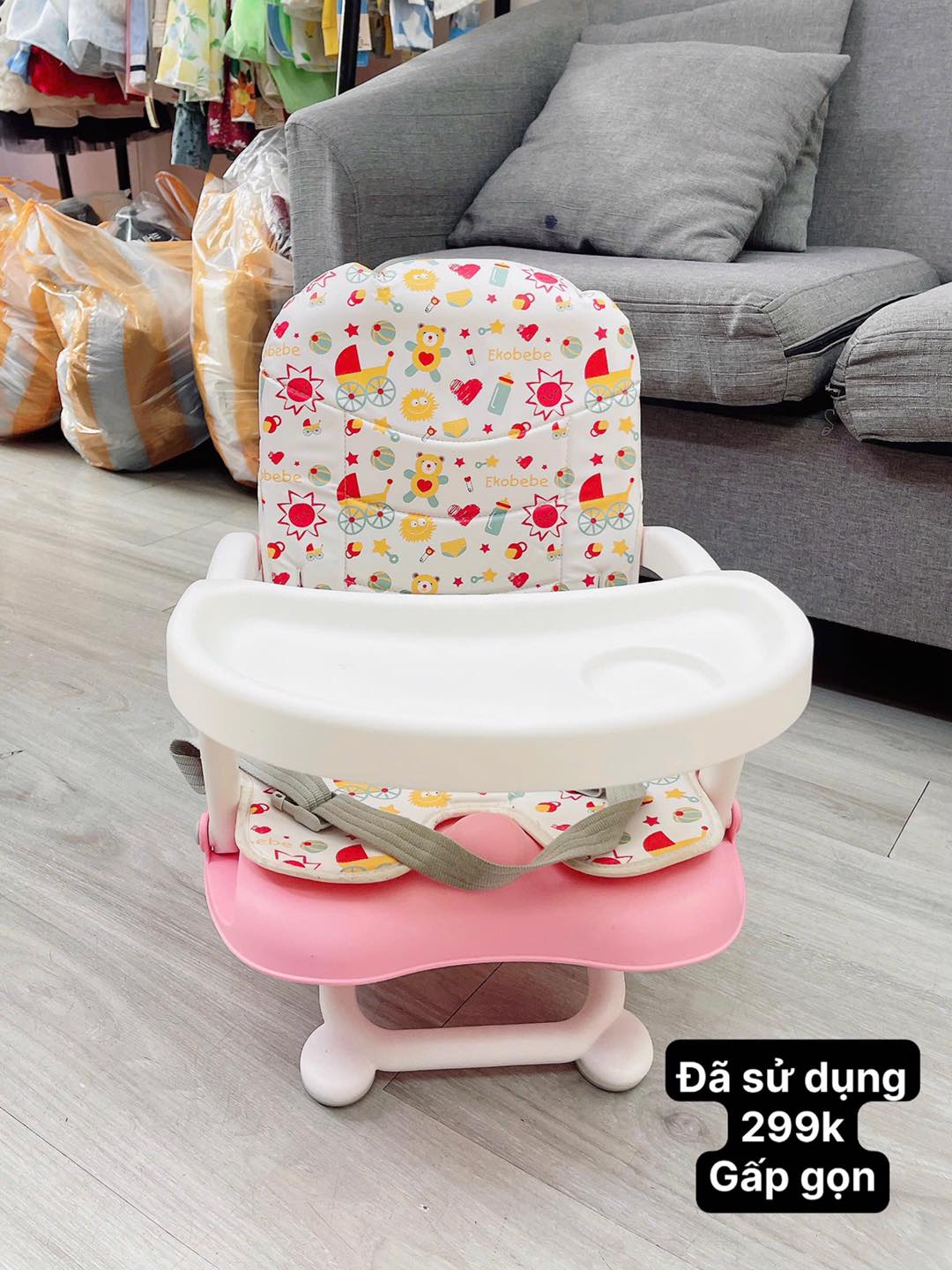 [🆕🇻🇳] Havoco Mẹ&Bé – Store ký gửi Đà Nẵng – Nhận ký gửi và mua bán đồ dùng Mẹ&Bé  🧑‍🧒❤️️👶⭐️ Ghế nhỏ xinh cho bé, có thể sử dụng ăn dặm hoặc ngồi chơi xem tivi… đa năng ạHiệu Mastela hoạ tiết hồng xinh yêu vô cùng
, shares-0✔️ , likes-1❤️️ , date-2025-11-06 02:37:02🇻🇳🇻🇳🇻🇳📰🆕