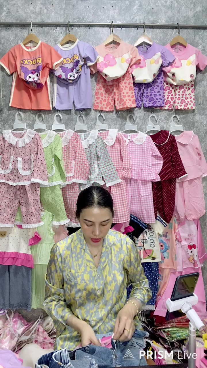 [🆕🇻🇳] VỊT CON KIDS (Page Mới) – Chuyên cung cấp các mẫu thời trang bé gái hót trend 🧑‍🧒❤️️👶⭐️  , shares-3✔️ , likes-52❤️️ , date-2025-11-06 17:42:41🇻🇳🇻🇳🇻🇳📰🆕