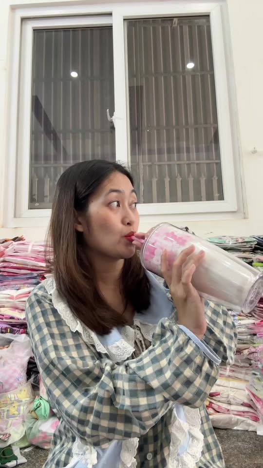 [🆕🇻🇳] Thiên Thần Nhỏ – Mẹ & Bé Gia Lai 🧑‍🧒❤️️👶⭐️ Bình moyuum cho các mẹ nghiện con đây ạCô Nga về full các bản cho các mẹ lựa chọn nha.
Xinh quá là xinh
Bình sữa quốc dân chính là đây nha các mẹ𝗕𝗜 , shares-0✔️ , likes-0❤️️ , date-2025-11-05 19:44:30🇻🇳🇻🇳🇻🇳📰🆕