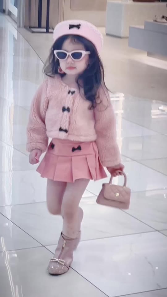 [🆕🇻🇳] BABY ROSI Shop chuyên style Sexy cá tính thiết kế cao cấp phụ kiện cho bé 1-9 tuổi  🧑‍🧒❤️️👶⭐️ Hội nhà BABY RÔSI , shares-0✔️ , likes-0❤️️ , date-2025-11-06 02:41:45🇻🇳🇻🇳🇻🇳📰🆕