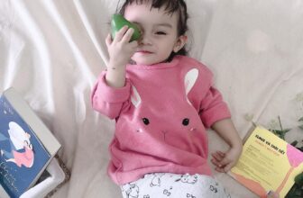 [🆕🇻🇳] Little Sữa – Quần áo trẻ em VNXK 🧑‍🧒❤️️👶⭐️ Bộ thỏ HM uk mẫu nhí nhà em mặc đây ạ. Những hôm se lạnh thì mặc set này quá là ok luôn nha các mom
Shop vẫn còn đủ size từ 9/12m đến 4y nhé
, shares-0✔️ , likes-7❤️️ , date-2020-10-01 17:09:25🇻🇳🇻🇳🇻🇳📰🆕