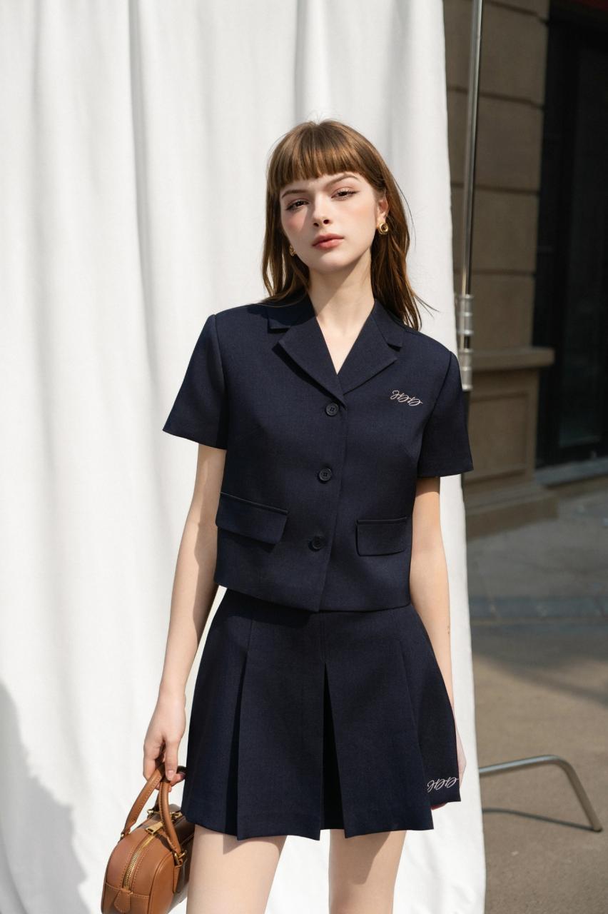 THANH LỊCH GIỮA PHỐ THỊ