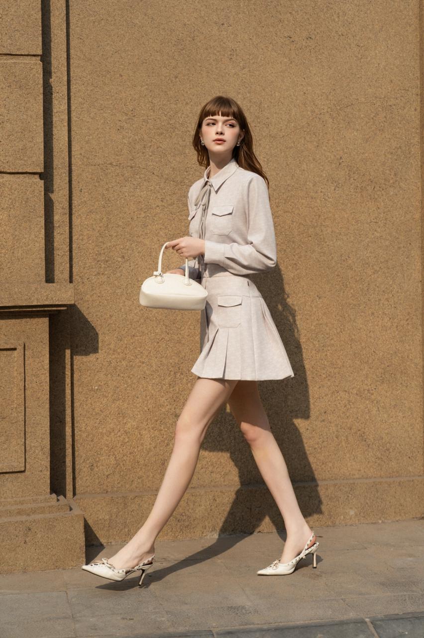 THANH LỊCH GIỮA PHỐ THỊ