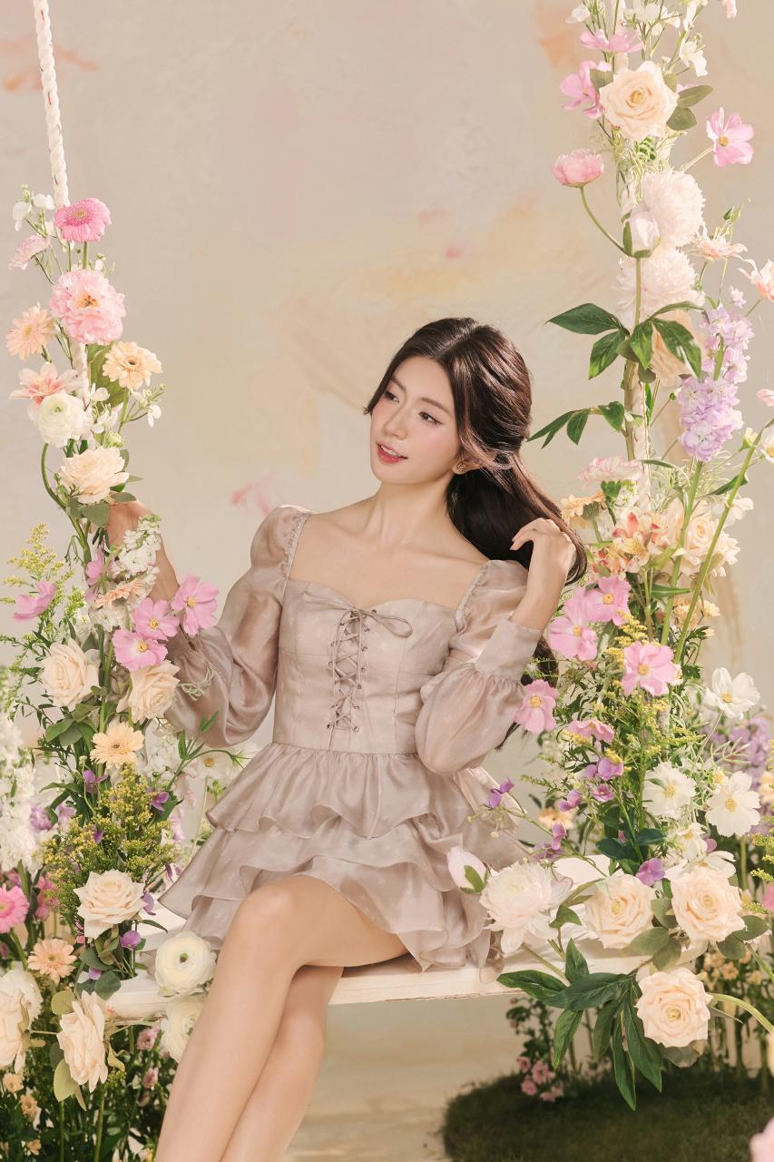 LẠC GIỮA RỪNG MER