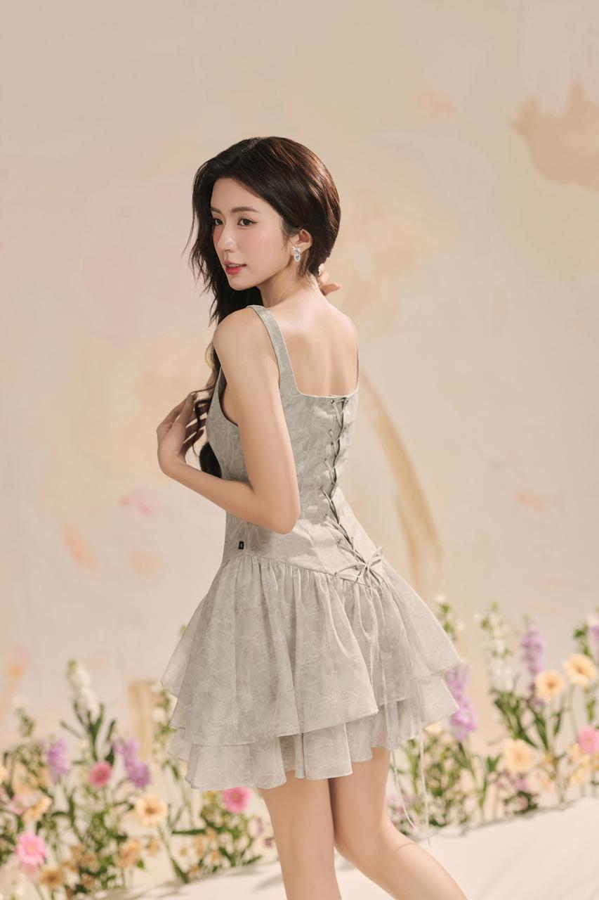 LẠC GIỮA RỪNG MER