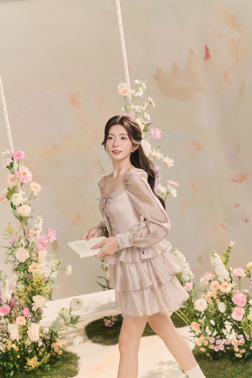 LẠC GIỮA RỪNG MER