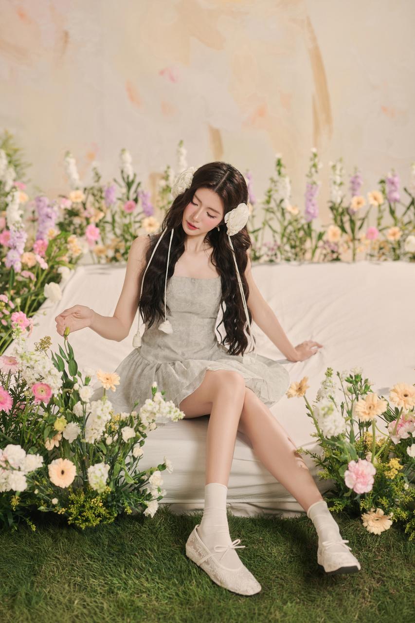 LẠC GIỮA RỪNG MER