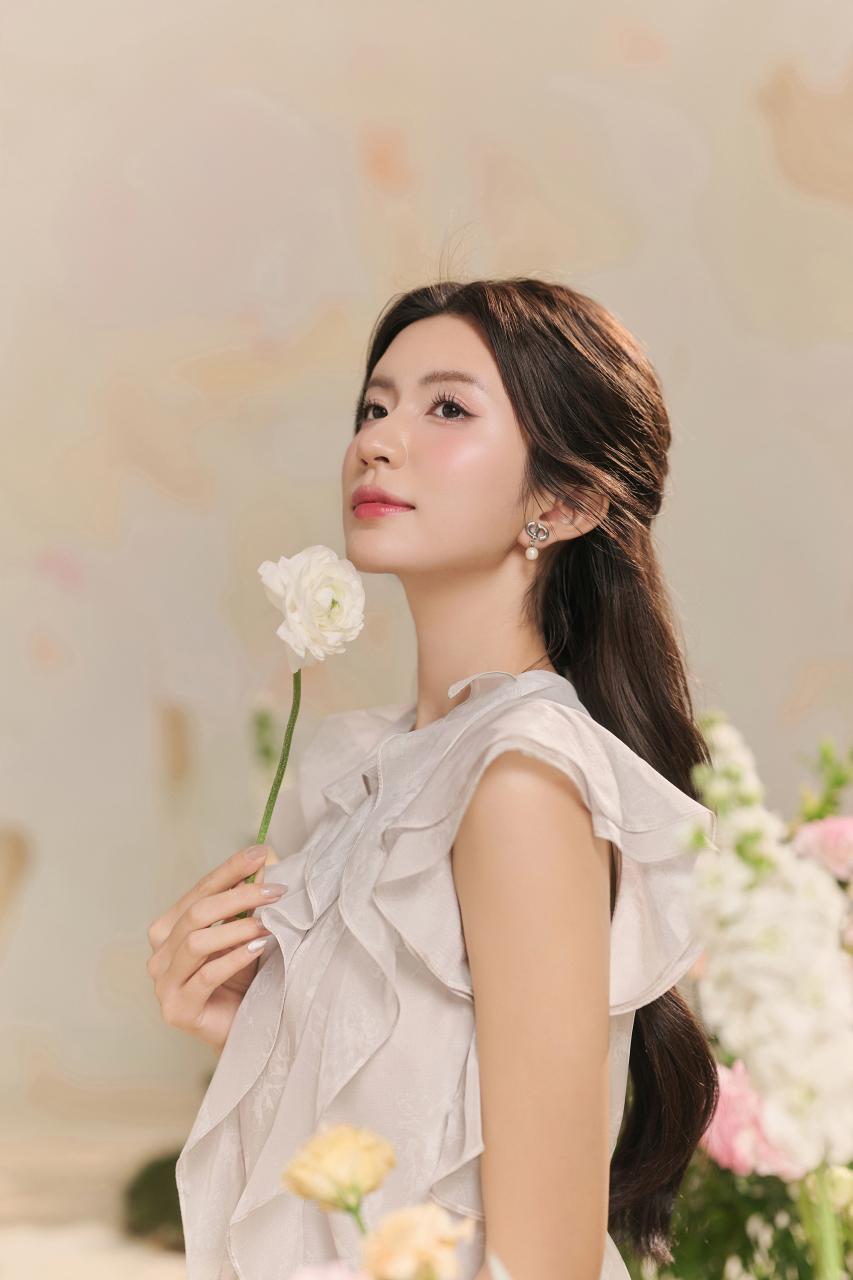 LẠC GIỮA RỪNG MER