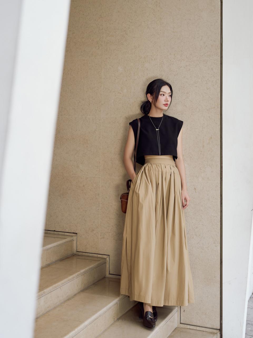 [🛒🇻🇳]Áo crop-top nữ màu đen, không tay – SH9965 – ivorya , SKU – SH9965S – ivorya.vn 🇻🇳🛒Top1Shop🛒 🇻🇳Top1Vietnam🇻🇳 🛍🛒🇻🇳