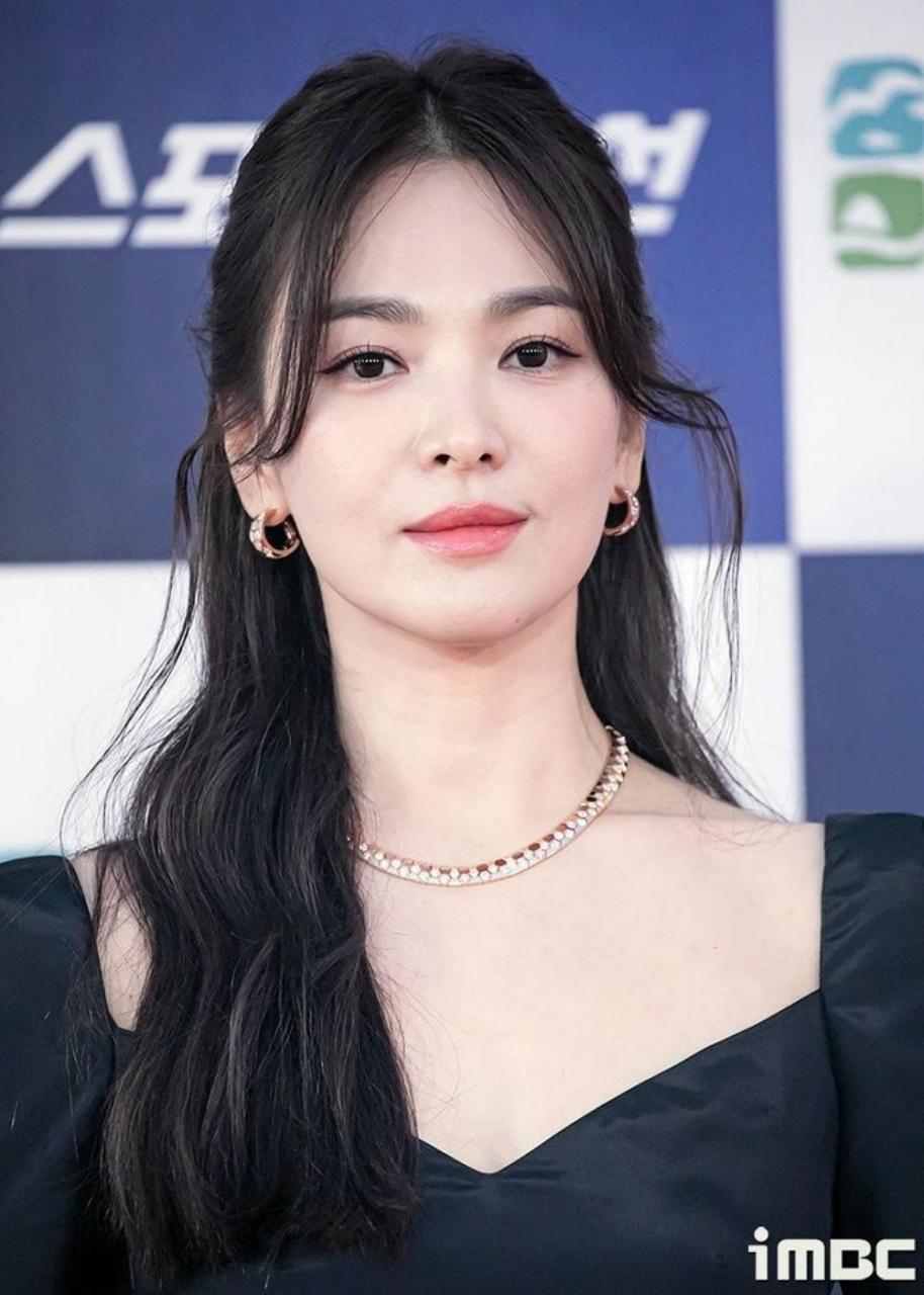 Màu tóc hợp mệnh Thủy