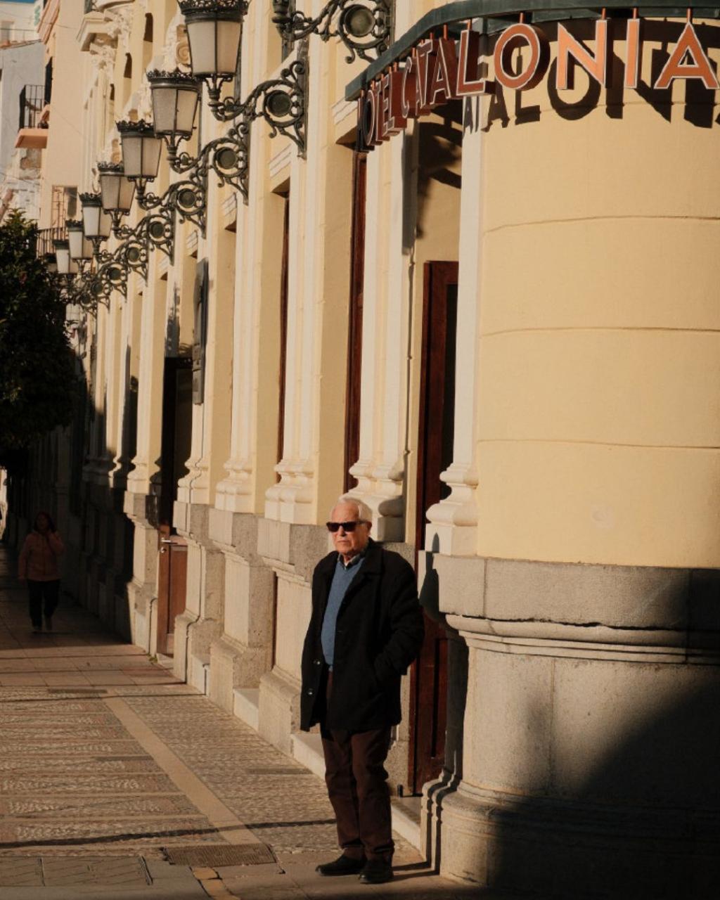 bzvn-ly-hien-dien-vien-nhiep-anh-gia-12