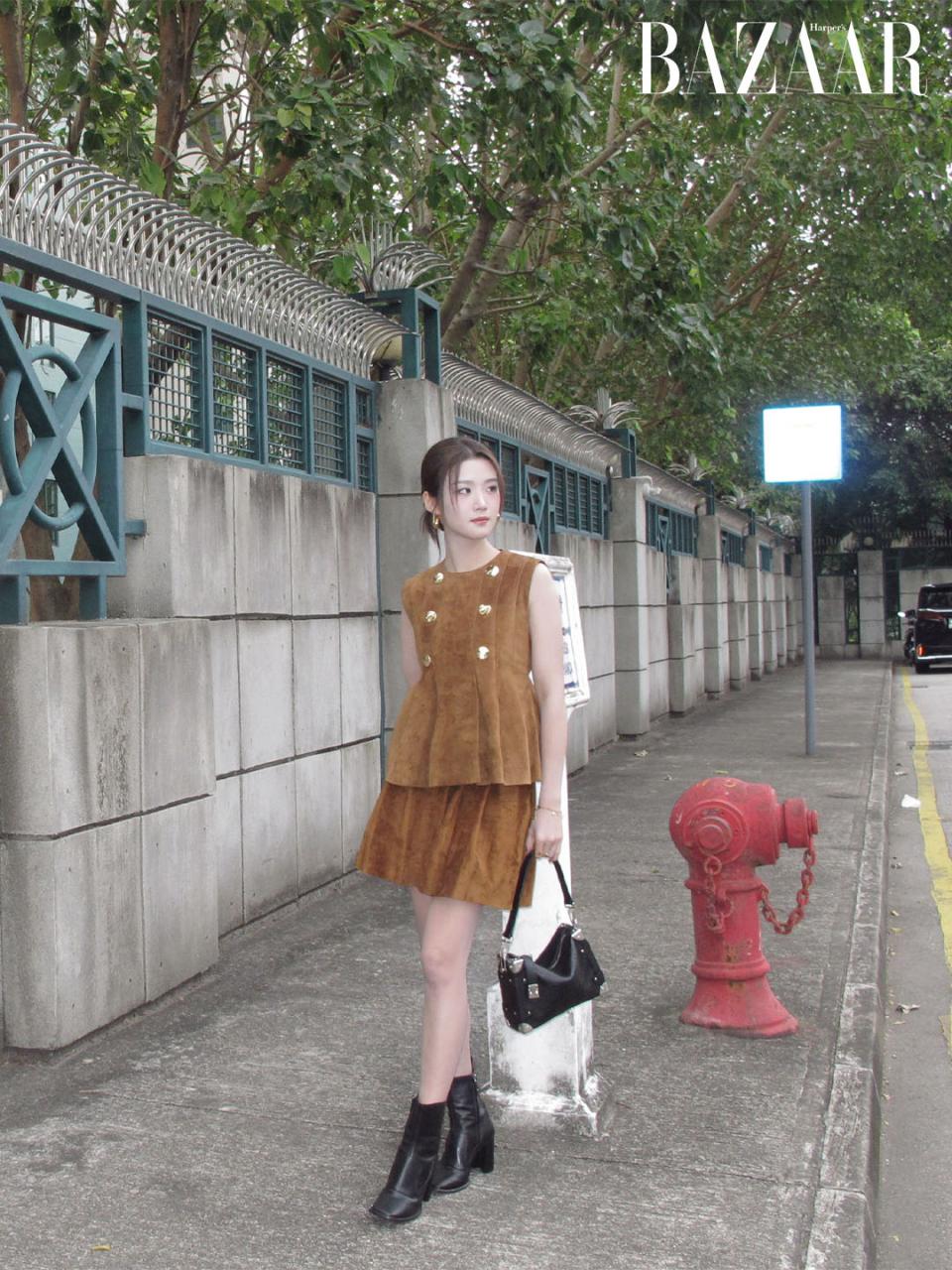 Lư Dục Hiểu chữa gù lưng và cổ rùa để cải thiện dáng đi ra sao? [🆕🇻🇳] bazaarvietnam.vn