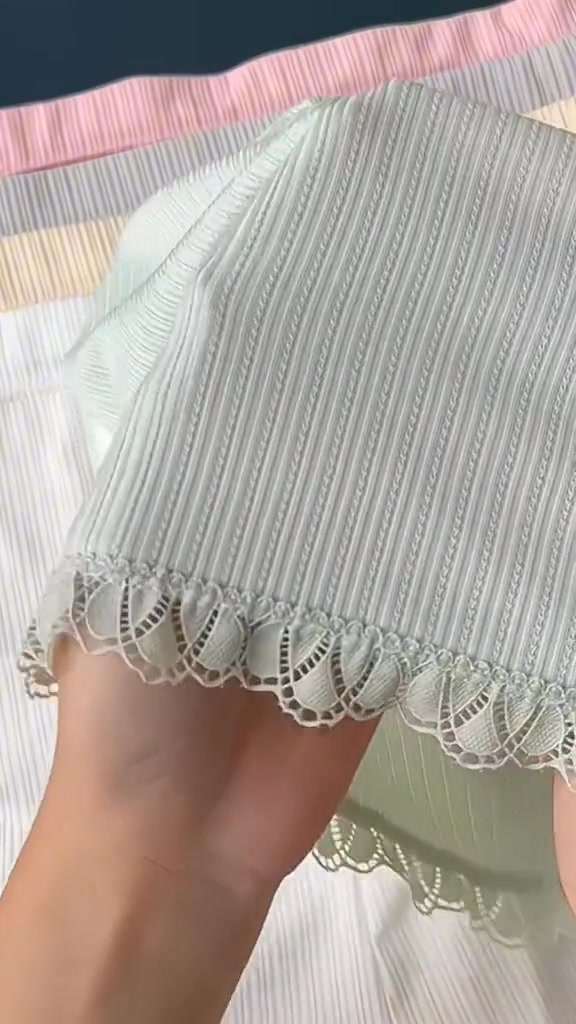 [🆕🇻🇳] Thời Trang LaLa 👕 Top1Fashion 👗  Đợt này nhà em về thêm màu hồng hot hit, hồng bánh bều, hồng so ciu, hồng mặc là xinhh, ce inbox địa chỉ e gửi ngay nhéeeee
Bầu bí hay đẻ xong vẫn mặc thoả , shares-0✔️ , likes-2❤️️ , date-2024-11-06 00:53:21🇻🇳🇻🇳🇻🇳📰🆕