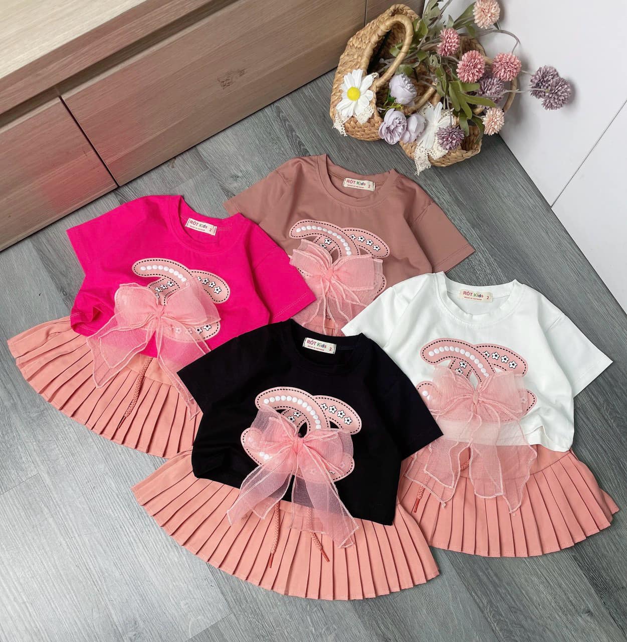 [🆕🇻🇳] Xưởng May Bích Ngọc 🧑‍🧒❤️️👶⭐️ ” SALE TƯNG BỪNG MỪNG TẾT THẦY CÔ  
DEAL NGẬP TRÀN CHỈ CÒN NỬA GIÁ  

 Nhanh tay săn mã từ 0H ngày 15.11
 Mã AFFZUA – Giảm 25% tối đa 30K đơn từ 99K
 Mã AF , shares-0✔️ , likes-0❤️️ , date-2024-11-15 18:01:48🇻🇳🇻🇳🇻🇳📰🆕