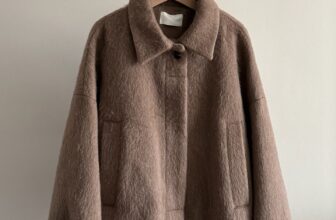 [🆕🇻🇳] Agnes Studios – 𝙃𝙞𝙜𝙝-𝙦𝙪𝙖𝙡𝙞𝙩𝙮 & 𝙨𝙚𝙡𝙚𝙘𝙩𝙚𝙙 𝙘𝙡𝙤𝙩𝙝𝙞𝙣𝙜 𝙛𝙧𝙤𝙢 𝘾𝙝𝙞𝙣𝙖 👕 Top1Fashion 👗  (HẾT HÀNG) 𝐁𝐮𝐭𝐭𝐨𝐧-𝐝𝐨𝐰𝐧 𝐰𝐨𝐨𝐥 𝐛𝐥𝐞𝐧𝐝 𝐣𝐚𝐜𝐤𝐞𝐭
Size: freesize (dài: 55, ngực: 126, vai: 68, dài tay áo: 43)
Màu sắc: nâu camelsản phẩm có sẵn | hình ảnh do Agn , shares-0✔️ , likes-0❤️️ , date-2025-01-13 19:53:35🇻🇳🇻🇳🇻🇳📰🆕